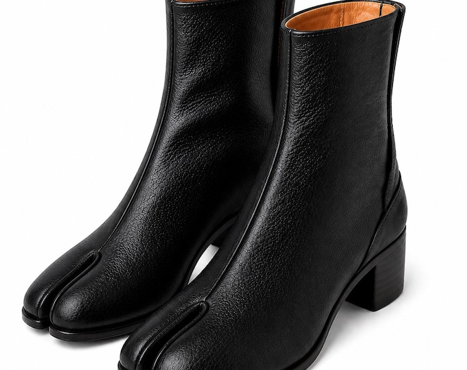 Handmade Leather Tabi Boots – Split Toe Japanese Style Ankle Boots, Minimalist Unisex Footwear