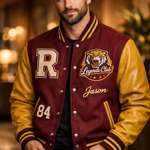 Handgemaakte kastanjebruine gouden varsity-jas heren aangepaste Letterman Tiger Patch-jas