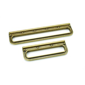 Maniglia per mobile in zamak color oro anticato, 96 mm, ferramenta classica vintage per mobili.