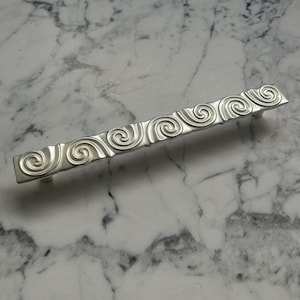 Klassiskt Zamak-handtag, 192 mm hålavstånd, traditionella lådbeslag