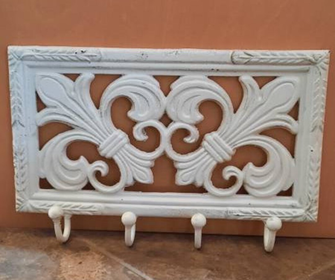 Vintage Cast Iron Wall Mounted Coat Rack Hat Holder 4 Hook for Utensils