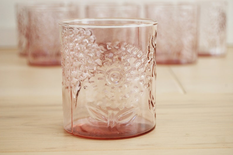 Set of 8 Vintage Clear Pink Flower Pattern Glass Tumblers Flora Style image 2