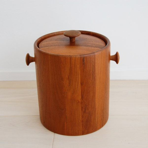 Danish Modern Staved Teak Deep Ice Bucket with Plastic Container and Teak Lid