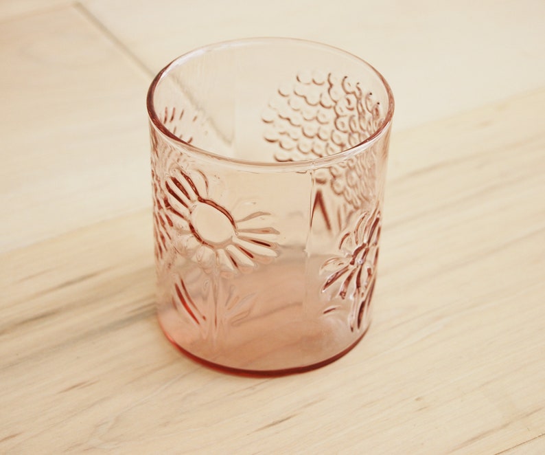 Set of 8 Vintage Clear Pink Flower Pattern Glass Tumblers Flora Style image 3