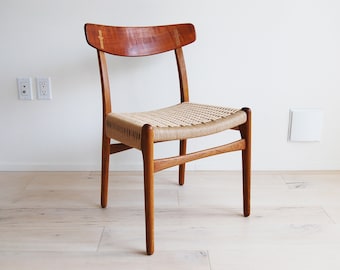 Danish Mid Century Modern Hans Wegner Teak and Oak Dining Chair Ch-23 Carl Hansen and Son with New Paper Cord Seat