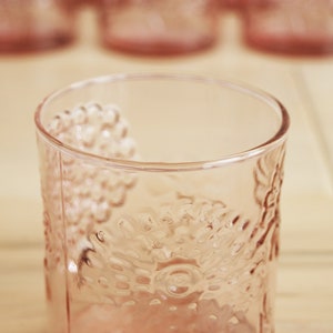 Set of 8 Vintage Clear Pink Flower Pattern Glass Tumblers Flora Style image 4