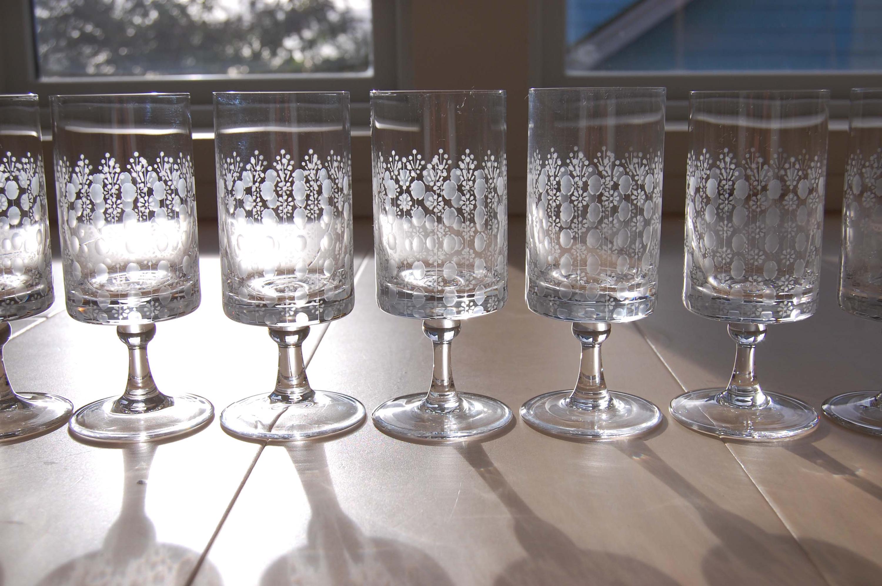Set of 8 Rosenthal Classic Motif Romance White Wine Etched Glasses