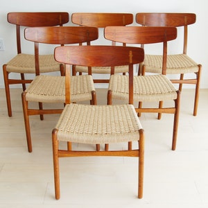 Set of 6 Danish Modern Hans Wegner Teak and Oak Dining Chairs Ch-23 Carl Hansen and Son image 3