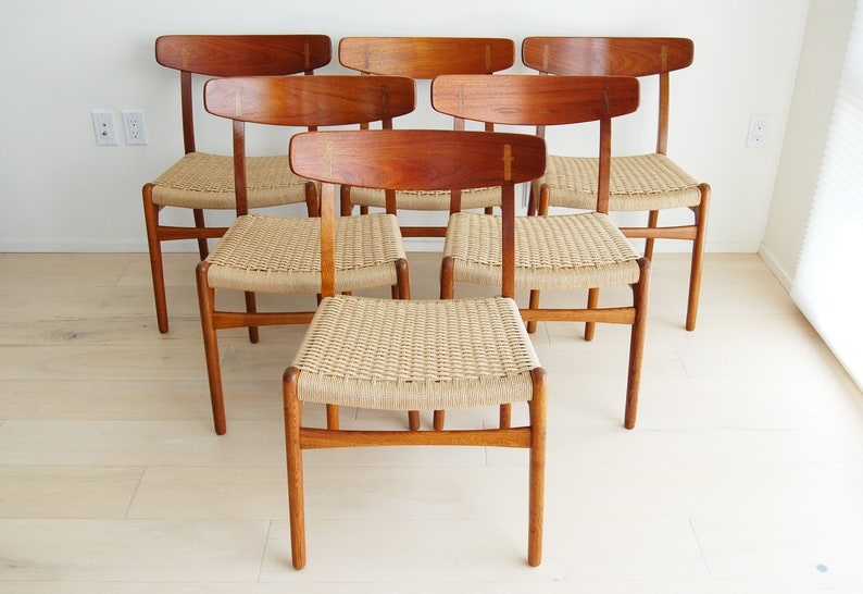 Set of 6 Danish Modern Hans Wegner Teak and Oak Dining Chairs Ch-23 Carl Hansen and Son image 3