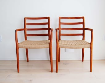 Set of 2 Danish Modern J L Moller Teak Dining Chairs Model 68