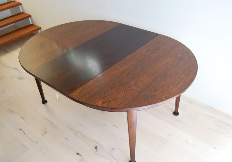 Danish Modern Omann Jun Rosewood Round to Oval Dining Table No.55 with One Leaf image 4