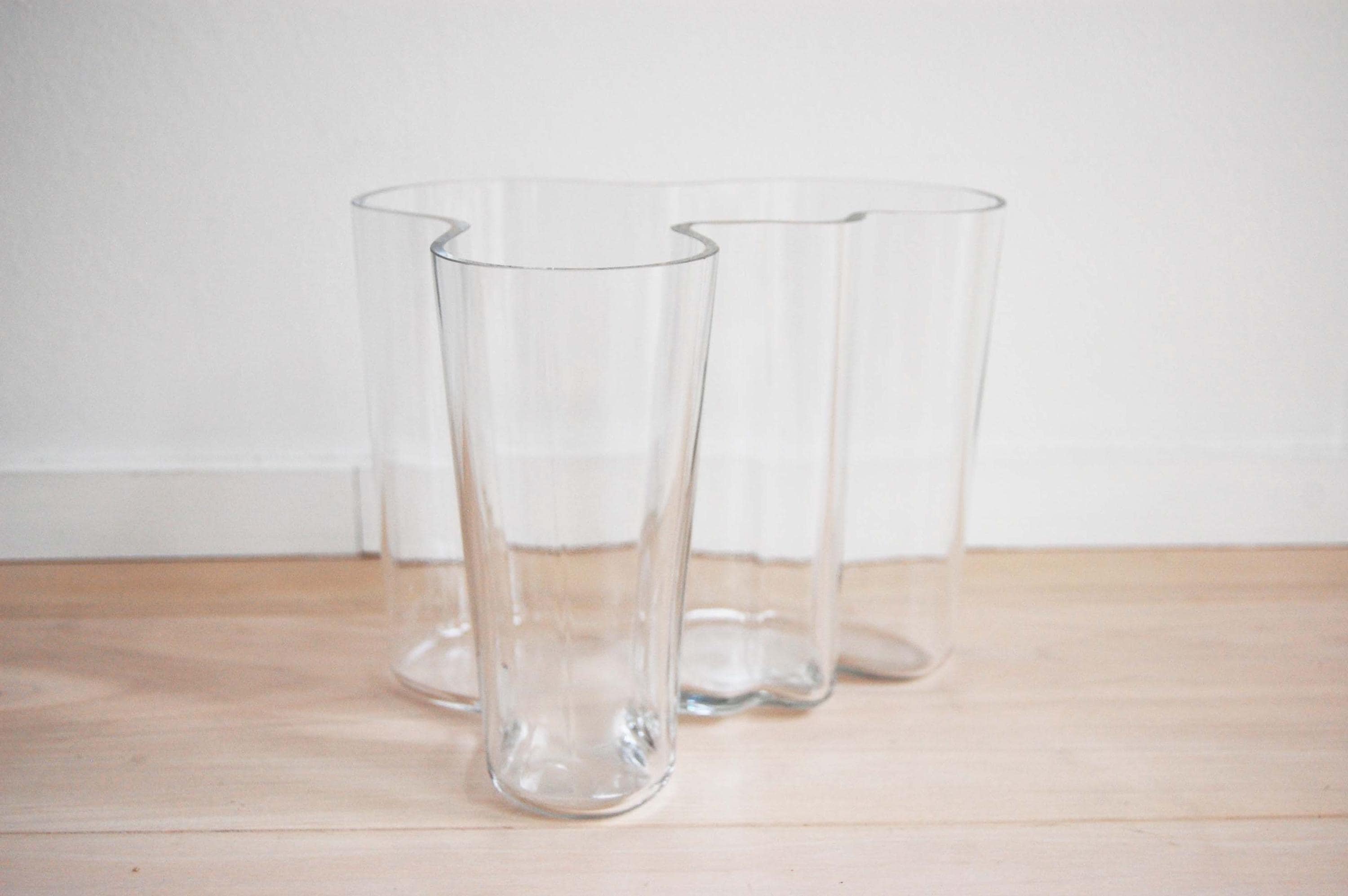 Scandinavian Modern Iittala Alvar Aalto Clear Glass Vase 6.25 Inch H