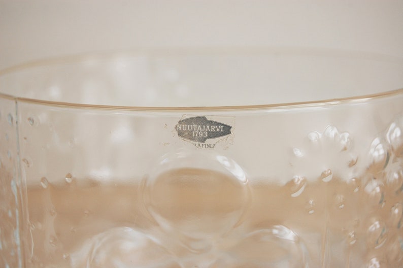 Scandinavian Modern Nuutajarvi Flora 6 inch Glass Serving Bowl Oiva Toikka Made in Finland image 4