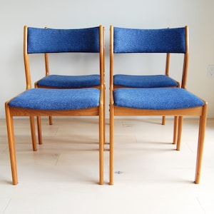 Set of 4 Mid Century Modern Teak Dining Chairs Made in Thailand