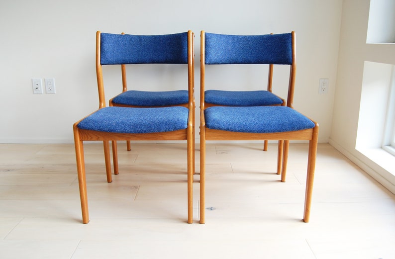 Set of 4 Mid Century Modern Teak Dining Chairs Made in Thailand image 1