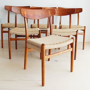 Set of 6 Danish Modern Hans Wegner Teak and Oak Dining Chairs Ch-23 Carl Hansen and Son image 1