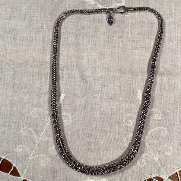 Collar balinés vintage de plata esterlina con cadena de espiga, 45,7 cm (18 pulgadas). Peso: 57,6 g.