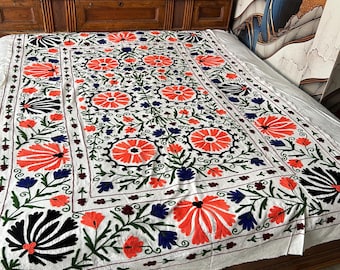 Sábana de algodón bordada estilo Suzani, tapiz uzbeko Suzani Queen, arte de punto de cadena, tapiz étnico bohemio para pared.