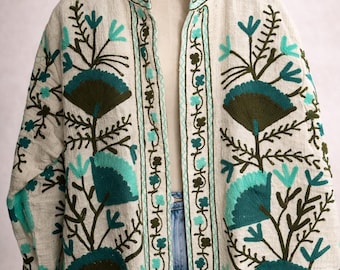 Handgeborduurd bloemenjack • Ivoor en blauwgroen boho-jack • Ambachtelijke statementjas • Etnisch jack met open voorkant • Vintage damesstijl