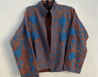 Vintage kantha jas boho handgeborduurde groenblauw bloemen katoenen gewatteerde jas ambachtelijke Indiase kleding handgemaakte handgeborduurde groenblauw bloemen