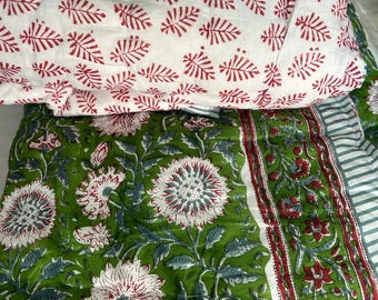 Groene bloemen handblok gedrukt katoenen quilt Indiase handgemaakte sprei handgeschilderd motief traditioneel blok omkeerbaar waarschijnlijk een Jaipuri
