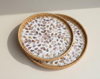Bandeja de ratán hecha a mano con incrustaciones de nácar, diseño de hoja de capiz marrón, plato para frutas, bandeja decorativa tejida natural para la cocina y el hogar.