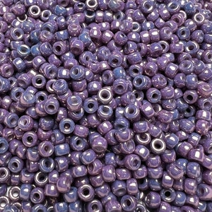 8/0 (3.1mm) | Vega on Chalk | Czech Glass Seed Beads | Matubo | 03000-15726 | Various pack sizes available