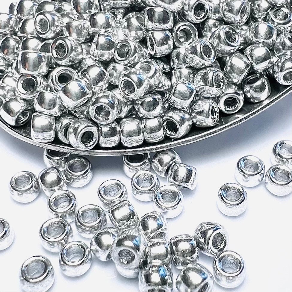 7/0 (3.6mm) | Crystal Full Labrador | Czech Glass Seed Beads | Matubo | 7-00030-27000 | Variety of pack sizes available