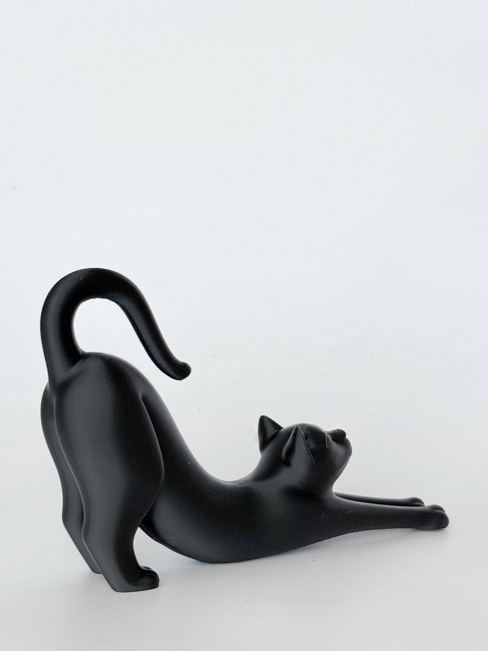 Black Stretching Cat, Minimal Cat Statue thumbnail 4