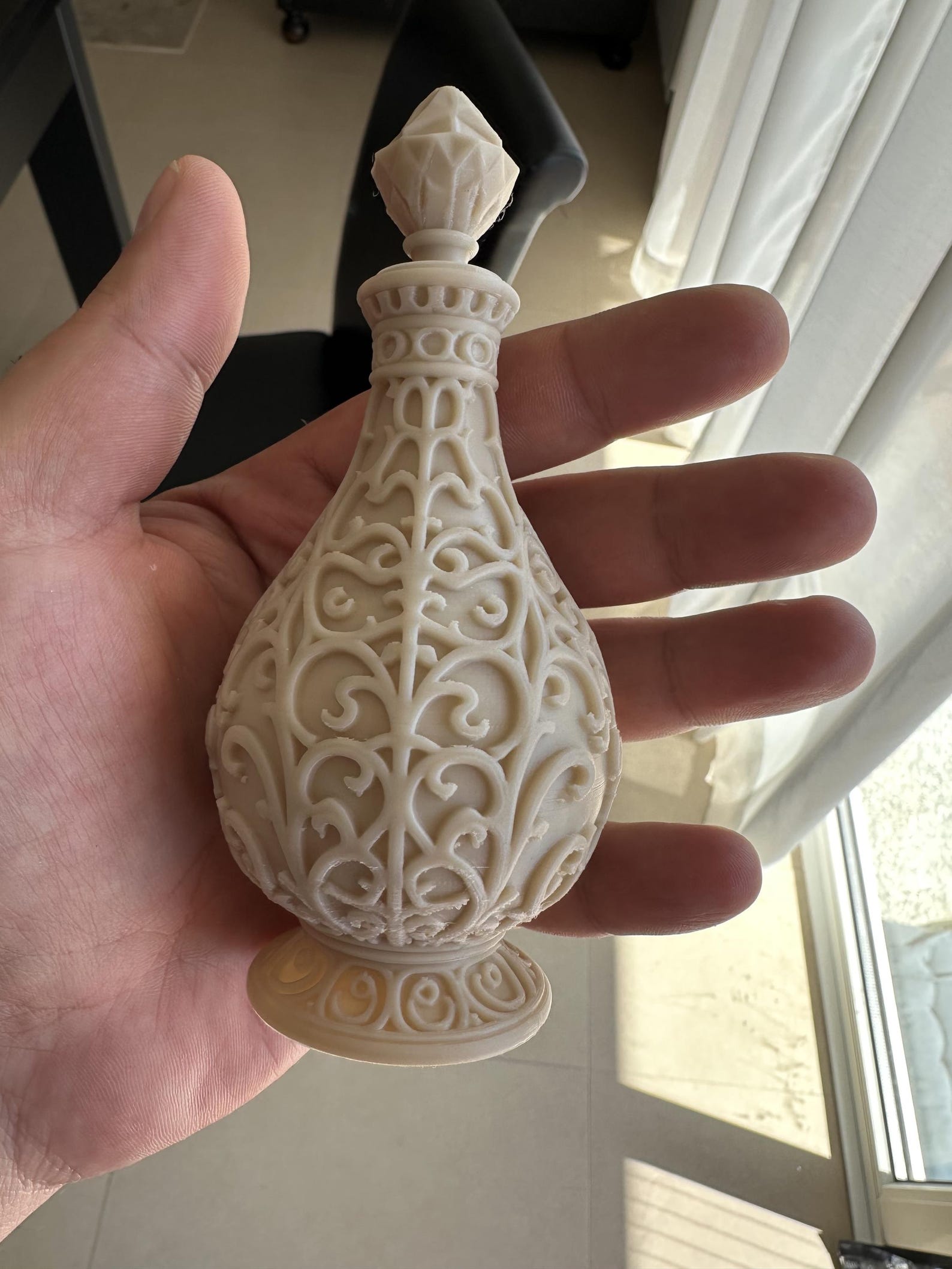 Royal Mana Decanter - Fantasy Potion Bottle thumbnail 5