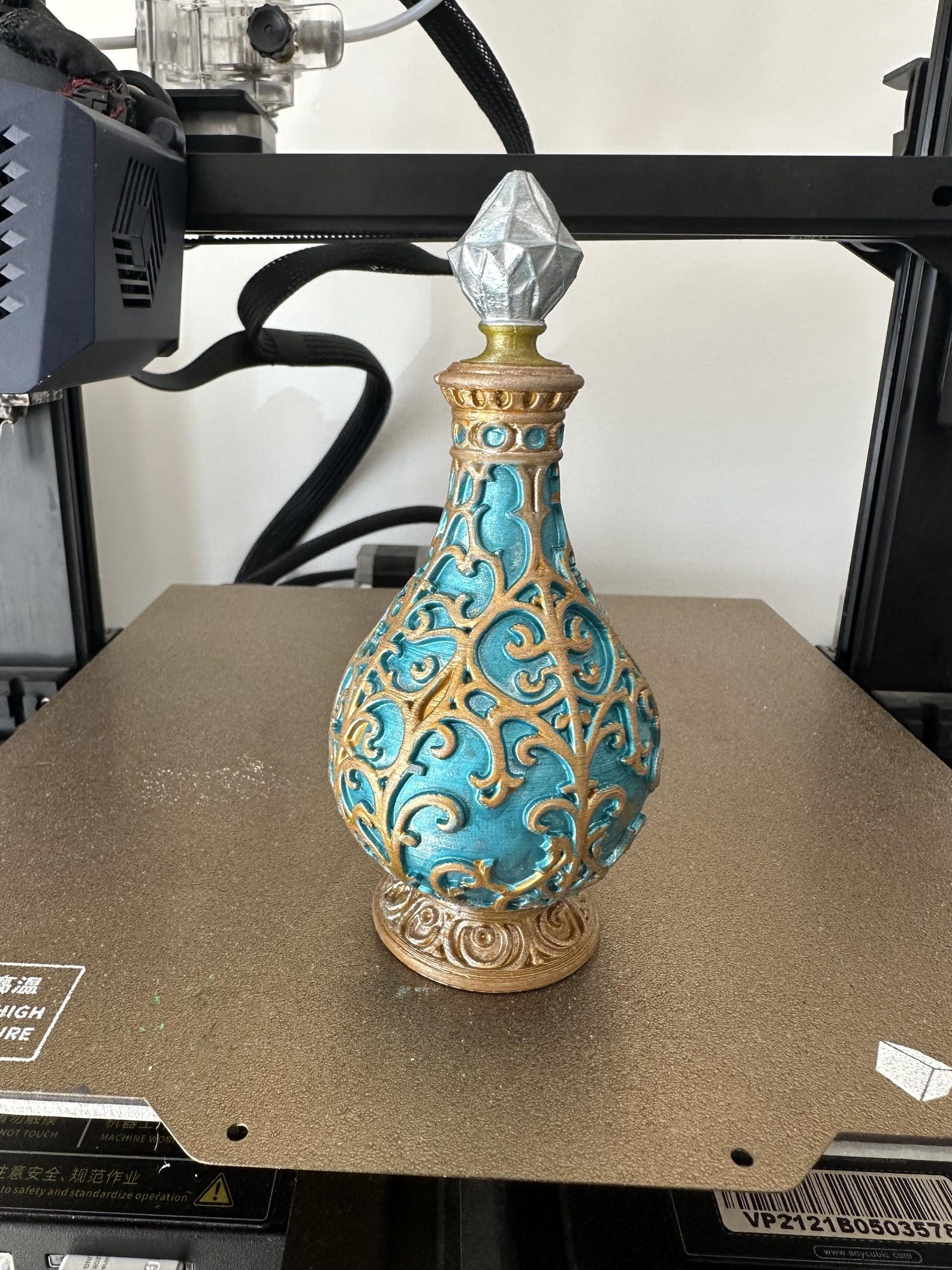 Royal Mana Decanter - Fantasy Potion Bottle thumbnail 2