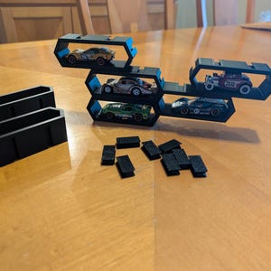 Hot Wheels Display – Modular 1:64 Diecast Car Display – Honeycomb Storage – Stackable Collector Organizer – Expandable Shelf