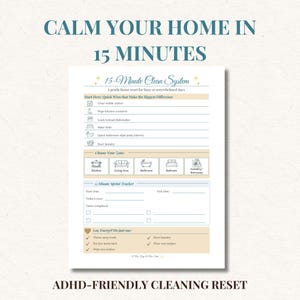 Puede incluir: Un juego de tres tazas de cerámica con un acabado mate moteado. Las tazas son de color crema, gris claro y gris oscuro. Cada taza tiene un diseño simple y minimalista y un asa redondeada.