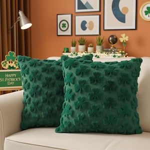 Saint Patrick’s Day Pillow Covers 18x18, Green Shamrock Plush Cushion Covers, Soft Faux Fur Throw Pillows Decor, Green Throw Pillow