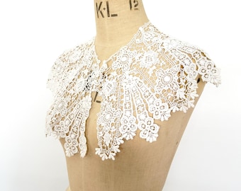 antique lace collar