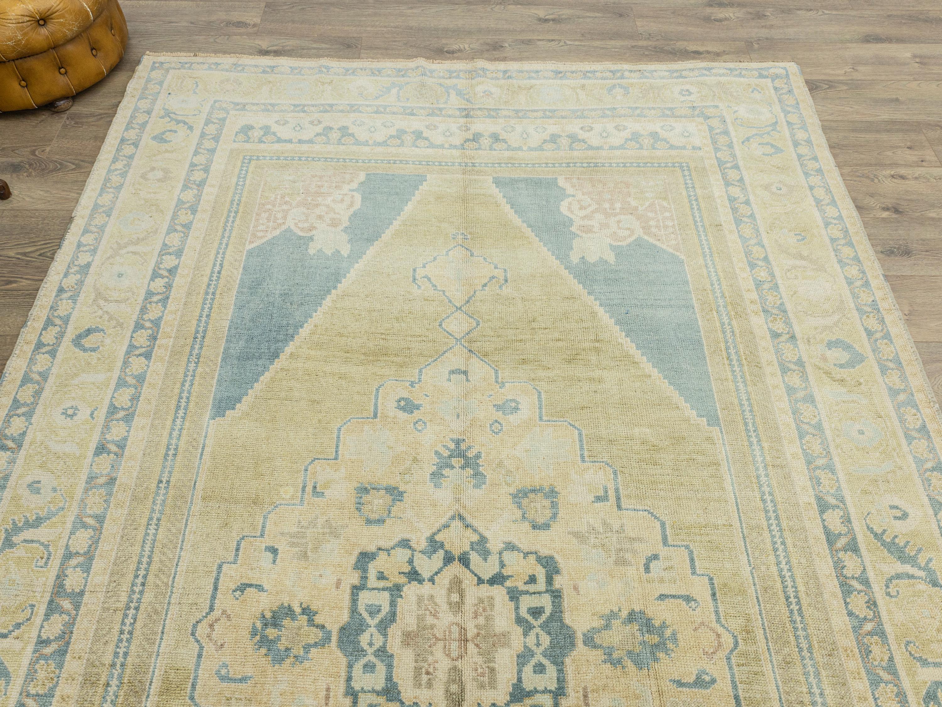 ヴィンテージ トルコ ウシャック ラグ：トープ＆ソフトブルー ウール