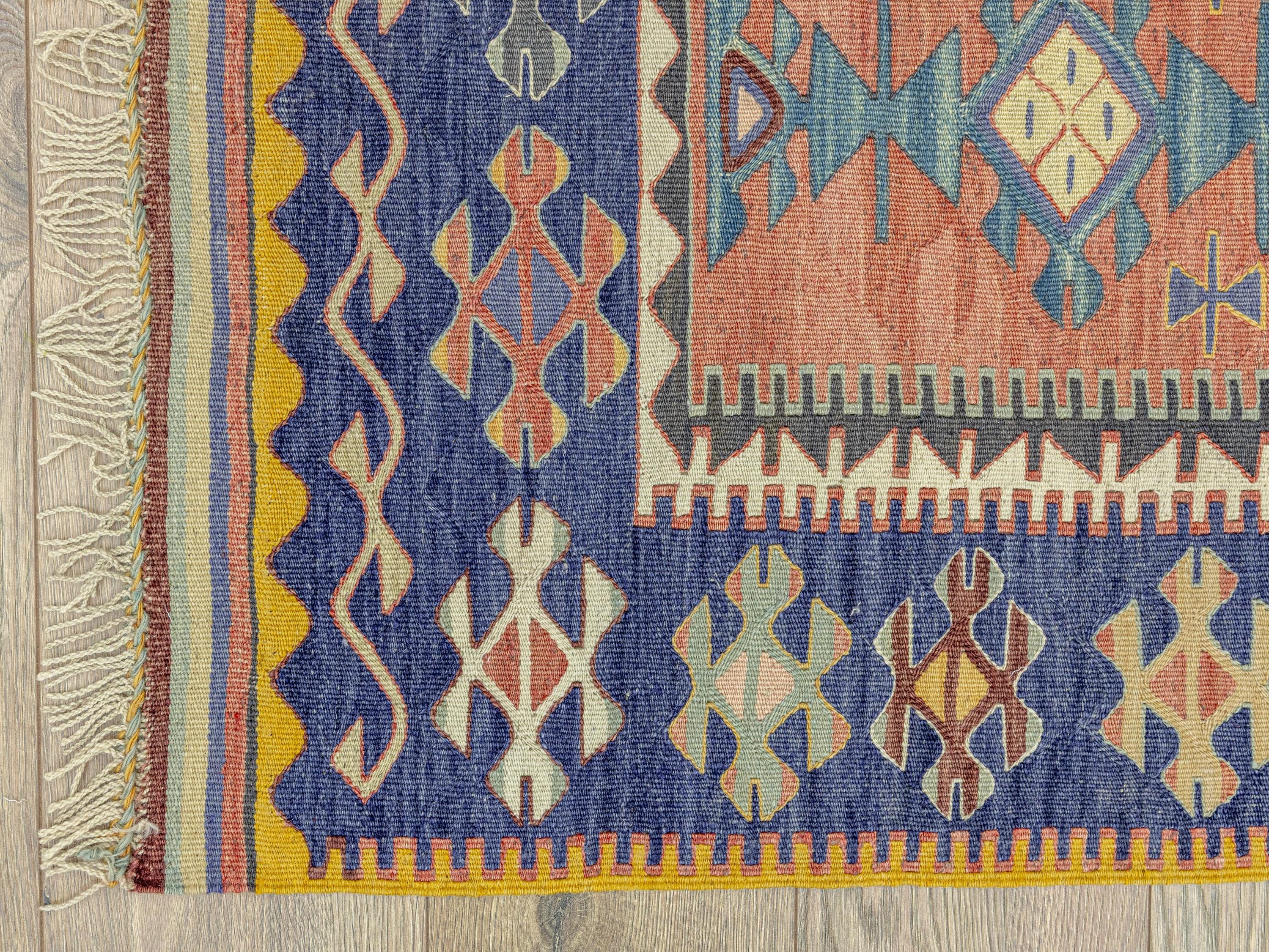 ヴィンテージ トルコキリムラグ 2.8 x 5フィート – バーントコーラル