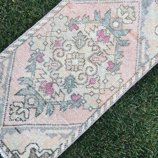 Vintage Small Oushak Rug,Pink Table Runner,Small Turkish Rug,Mat Rug,Oushak Mat Rug,Mats,Door Mat,Bath Mat,Turkey Rug Runner 1’6”x2’10” Rug