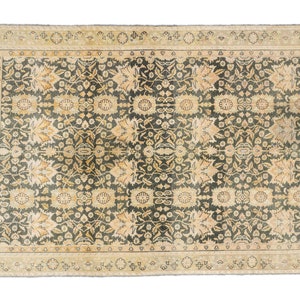 Vintage Green Oushak Rug: 3&#39;10&#39;&#39;x5&#39;8&#39;&#39; Handmade Wool Floral Carpet