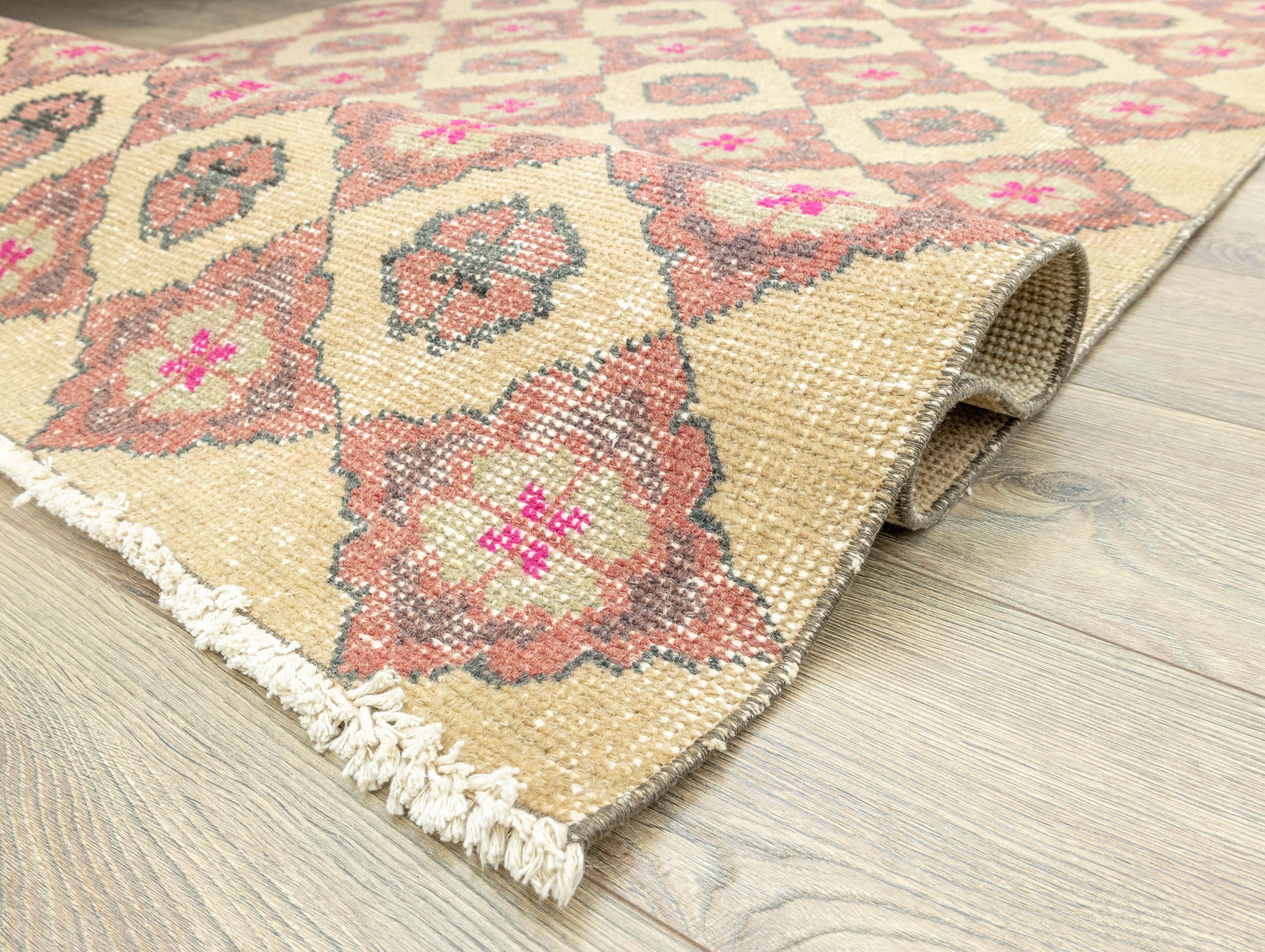 ヴィンテージ ウシャック ウール エリアラグ 4'2''x7' - ハニー