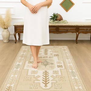 Turkish Oushak Rug 4.4 x 7.9 ft – Taupe Beige and Dusty Olive – Hand-Knotted Wool – Low Pile – Rustic Boho or Neutral Heritage Decor – Gift