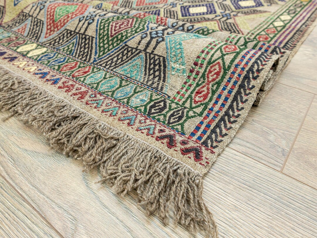 ヴィンテージ トルコ刺繍キリム 4.5x6.2フィート – 栗毛ウール