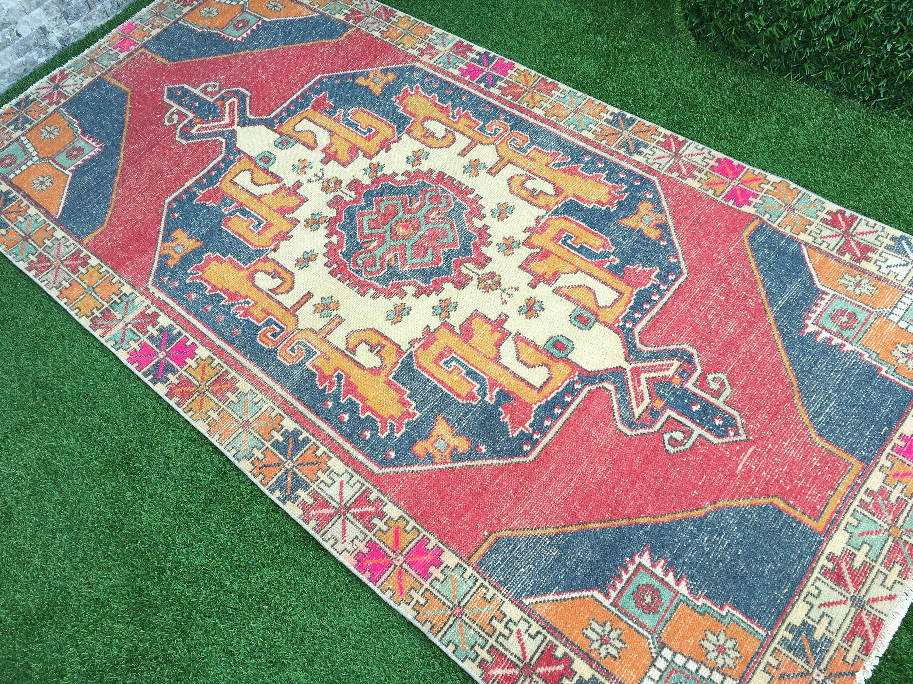Vintage Oushak Rug – 4'6”x9'1”, Hand-knotted Wool, Tribal