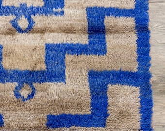Vintage Handwoven Turkish Tulu Rug – Wool Mohair Tribal Design – 4' × 6' ft – Long Shaggy Pile – Cobalt, Taupe – Moroccan Style – 60 Yrs Old