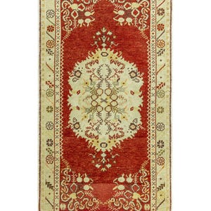 Alfombra de entrada de 2,8 x 5,3 pies – Oushak turco vintage rojo marfil antiguo