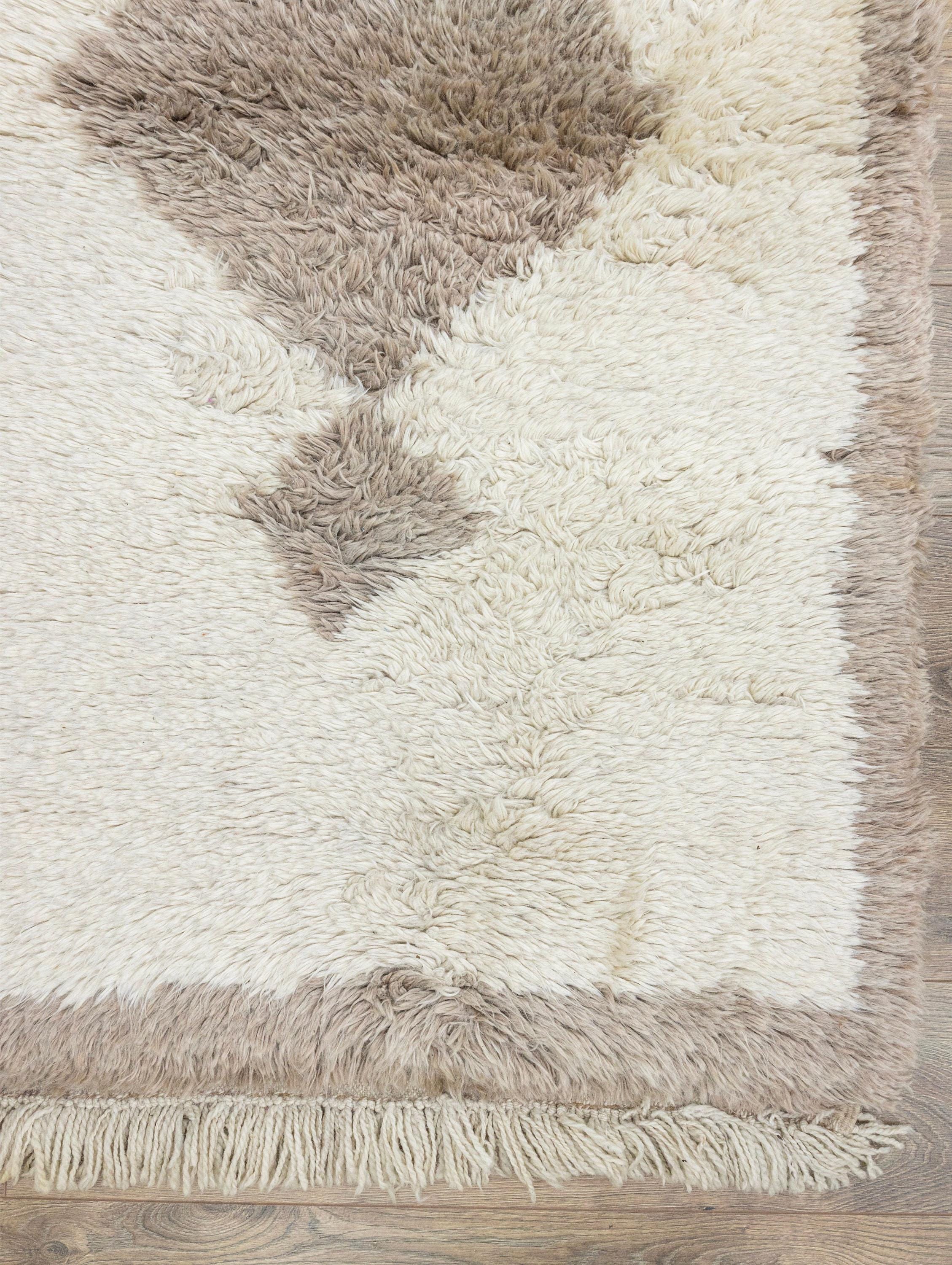 Vintage Handwoven Turkish Tulu Rug – 3' × 5'1" ft – Undyed Wool Mohair – Plush Long Pile – Moroccan Flokati Look – 50 Years Old Cozy Beauty
