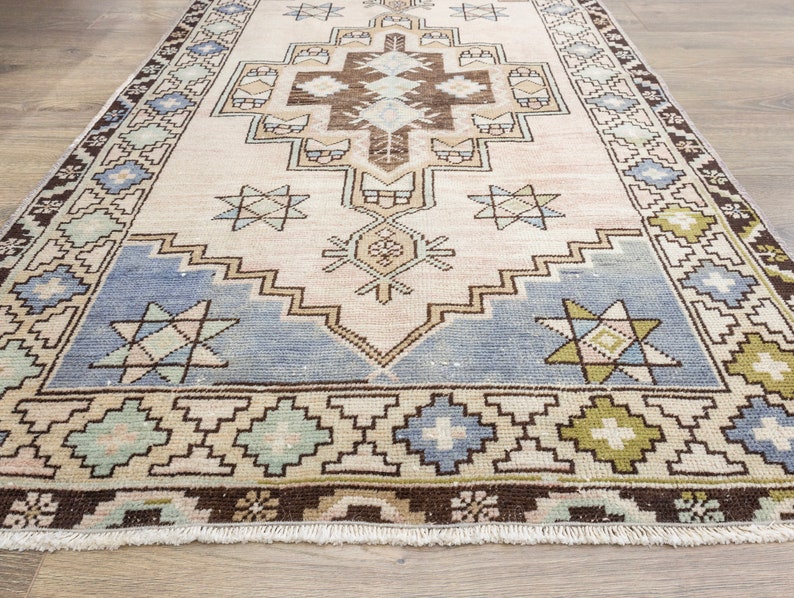 Vintage Turkish Oushak Rug 3.2x5.5 Ft, Faded Color Bohemian Rug in Pink