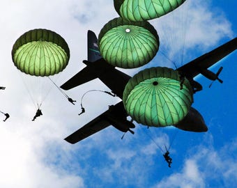 Army 82nd Airborne Division Canvas Wall art, mass paratrooper jump poster,Andrews Air Force Base poster, military parachute poster,parachute
