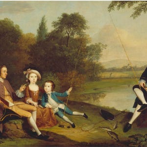 Puede incluir: Una pintura al óleo representa a una familia pescando junto a un lago. Un hombre con abrigo y sombrero negros está sentado cerca de un árbol, pescando. Otros miembros de la familia están sentados en la hierba. La escena se desarrolla en un paisaje natural.