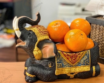 Bandeja con escultura de elefante tailandés pintada a mano, frutero decorativo y plato multiusos, centro de mesa de resina maciza, decoración para el hogar y la oficina.